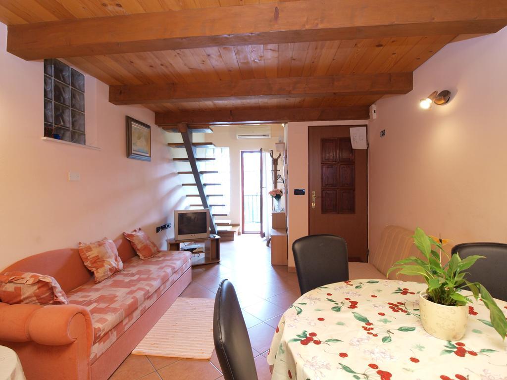 Apartments Voltica 1049 Rovinj Exteriör bild