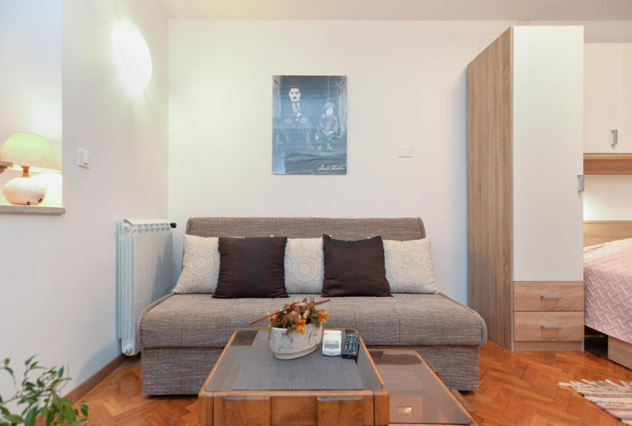 Apartments Voltica 1049 Rovinj Exteriör bild